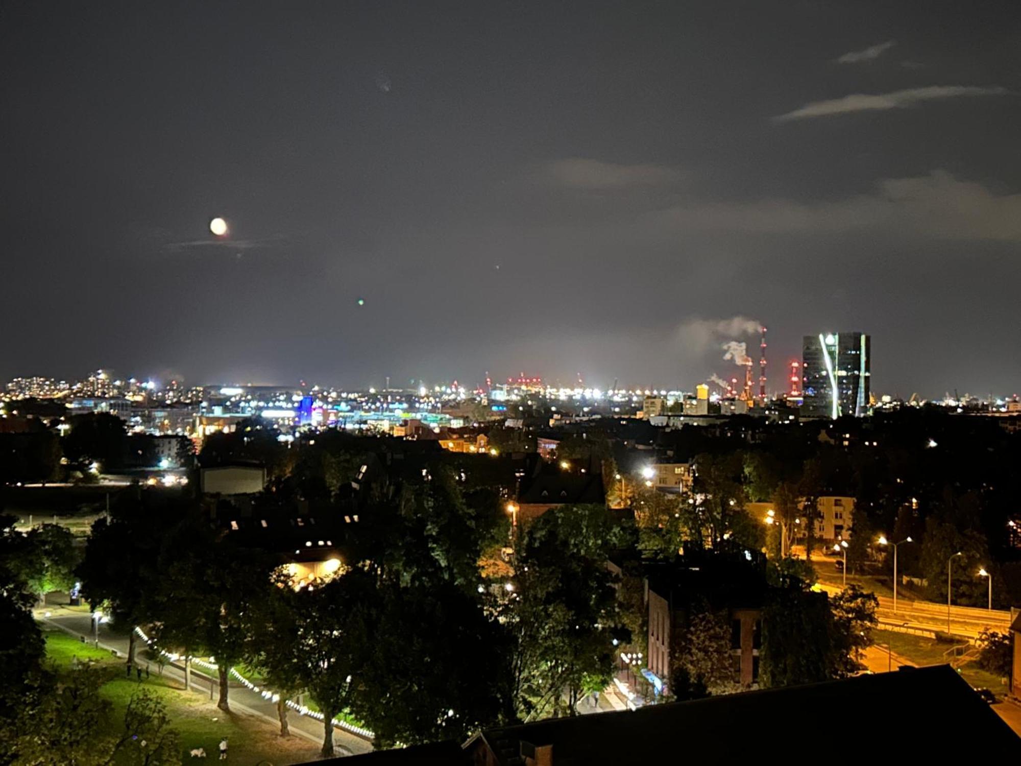 Apartament Z Widokiem Na Gdansk I Zatoke Free & Priv Parking Екстериор снимка